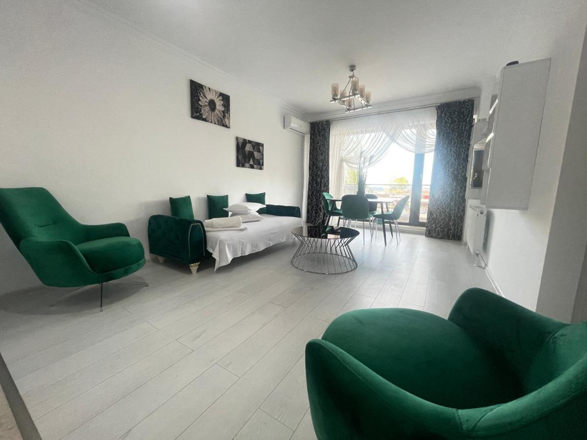 Apartment Solid Barrels Luxury *
