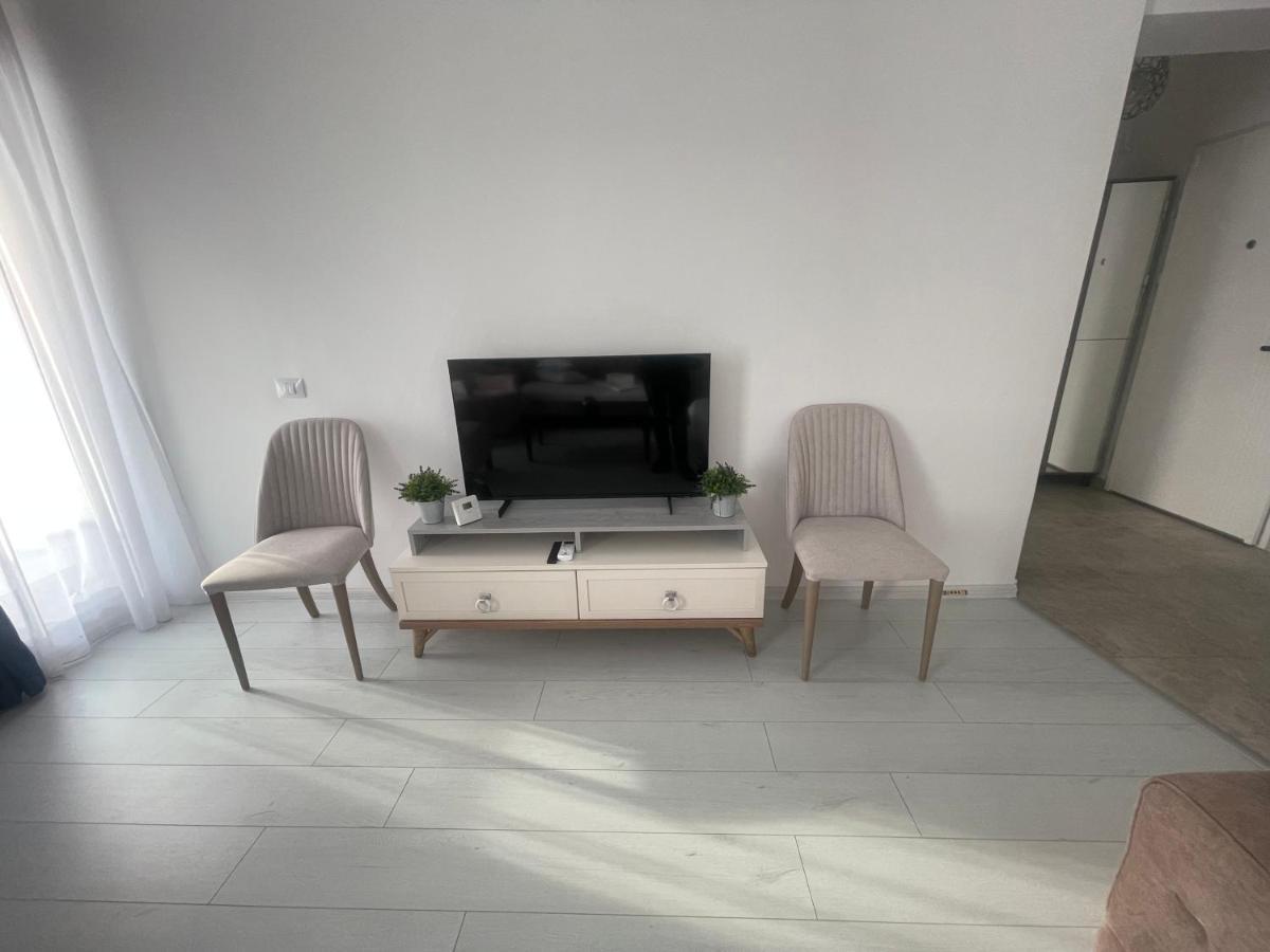 Solid Barrels Luxury Apartment Mamaia