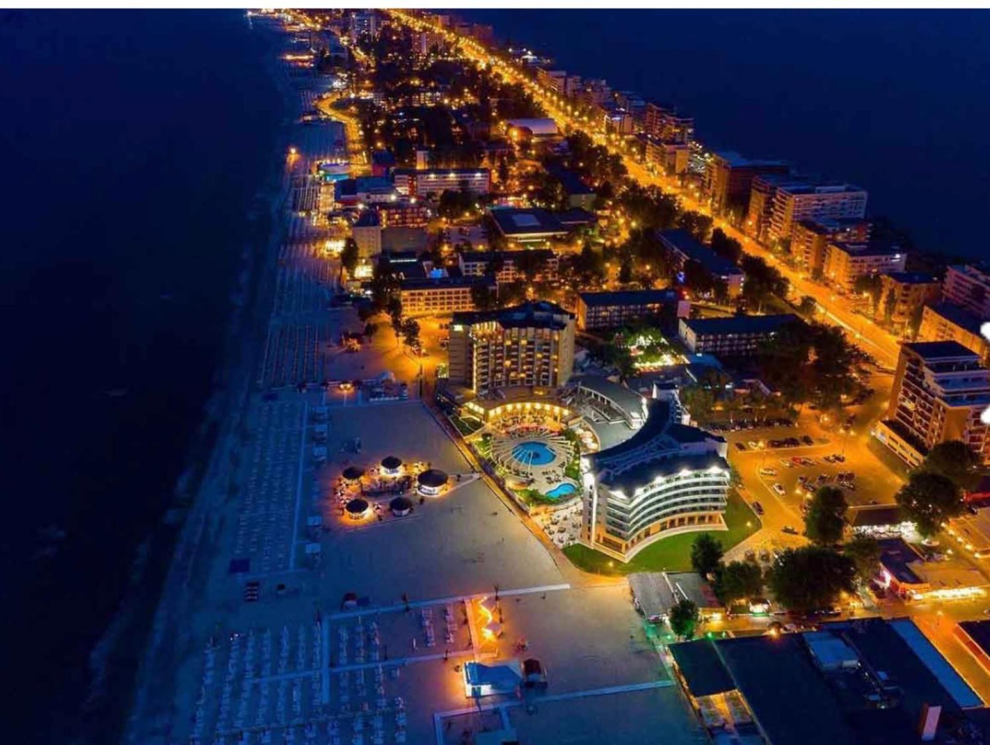 Solid Barrels Luxury Apartment Mamaia