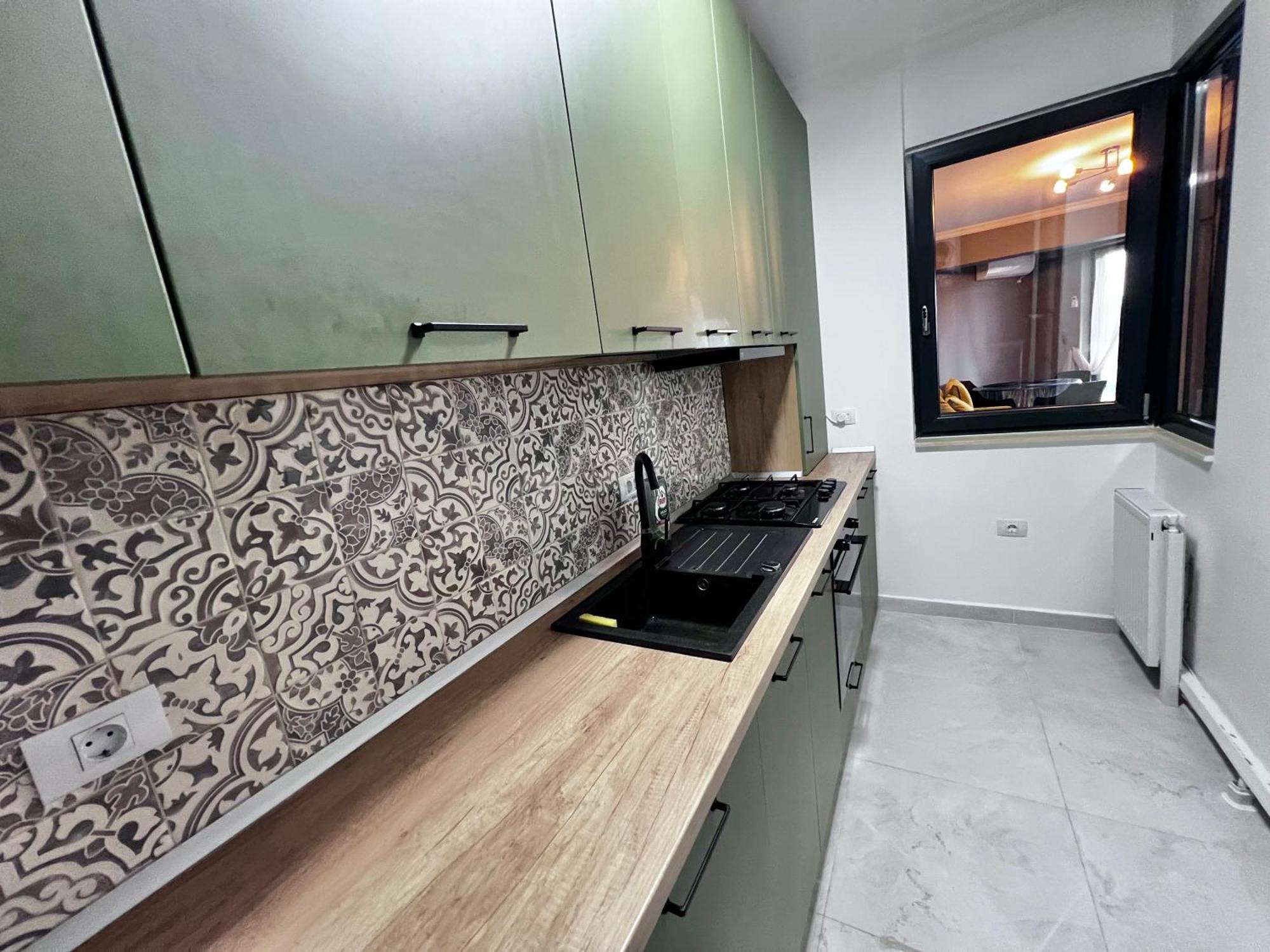 Solid Barrels Luxury Apartment Mamaia